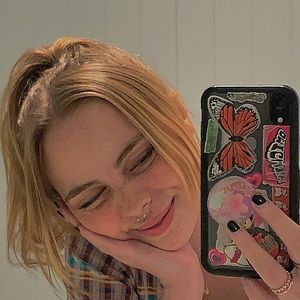 Meet your Posher, Maeve